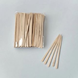 ✨ Dřevěné kosmetické špachtle (8.8 x 0.5 cm) jsou perfektní pro přesnou aplikaci kosmetických produktů. Balení obsahuje 50...